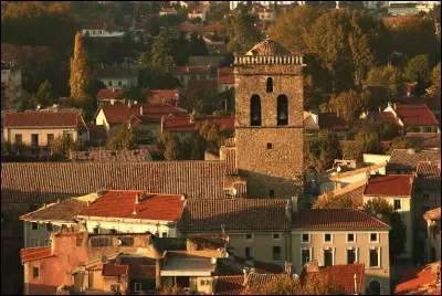 Orange est aussi une ville ! Quel est son surnom ?