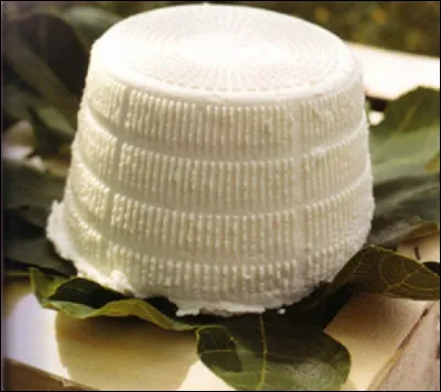 Quelle commune corse a pour spécialité le brocciu, un fromage à base de lait de brebis ou de chèvre ?