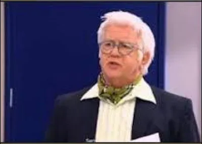 Qu'est-ce que Violetta va apprendre à propos d'Antonio ?