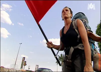 Ton binôme se retrouve avec le drapeau rouge. Ce drapeau te permet d'arrêter les binômes de ton choix pendant 15 minutes. Quelle est ta stratégie ?