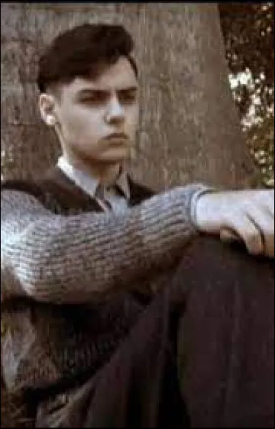 Par qui est joué Enoch ?