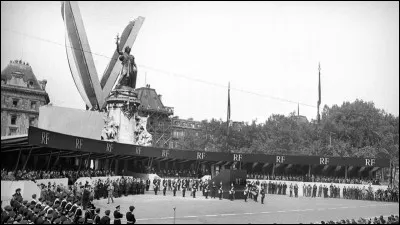 Cochez l'année de la naissance de la Cinquième République...
