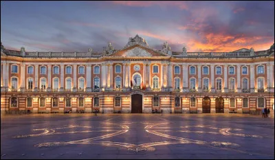 Capitole : dans quelle ville fran&ccedil;aise l'h&ocirc;tel de ville se nomme-t-il "le Capitole" ?