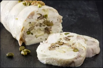 En cuisine, c'est une ballottine de volaille farcie.