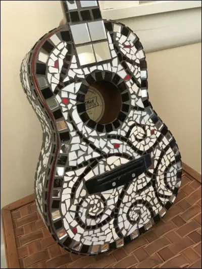 Providence : qui chantait "C'était sans doute un jour de chance, ils avaient le ciel à portée de main, un cadeau de la providence" ?