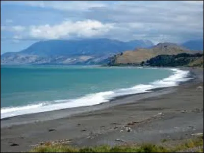 Profondeur : lequel de ces océans bat les records de profondeurs avec 10 925 m de fond ?