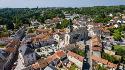 Dans quel département la petite ville d'Ambazac se trouve-t-elle ?