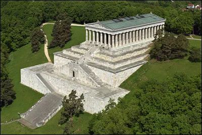 Walhalla : dans quel pays ce monument nommé Walhalla, voulu comme un mémorial, a-t-il été édifié au milieu du XIXe siècle ?