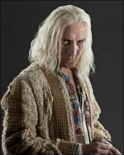 Quel est le nom du père de Xenophilius ?