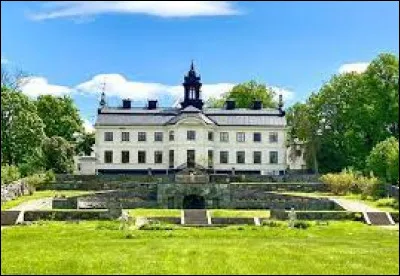 Comment s'appelle l'internat où se passe toute l'histoire ? (Facile !)