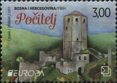 Počitelj (1444, au moins) est à 30 km d'une ville partiellement détruite durant les affrontements de 1992-95 : on a pu reconstituer entre autre son pont courbé et ... (Complétez !)