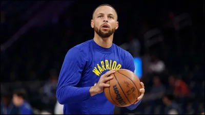 En quelle année et en quelle position Stephen Curry a-t-il été "drafté" ?