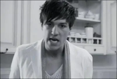 Quel est son nom de scne ?