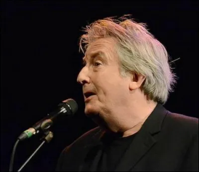 Cette chanson parle d'éléphant et de président. Qui chantait en 1977 "Ils ont eu le vieux Paul qui pouvait plus courir, Mauricette et Frédo qui se grattaient le dos" ?