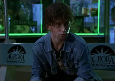 Comment s'appelle l'ami que Wayne et Garth trouvent bourré ?