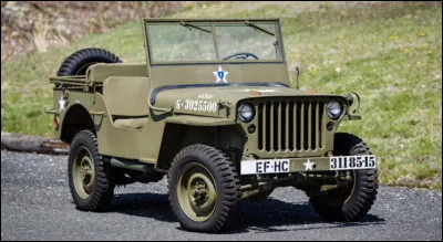Quelle est cette automobile mythique américaine, un véhicule militaire tout-terrain léger produit de 1941 à 1945, emblème de la Seconde Guerre mondiale sous le nom de Jeep ?