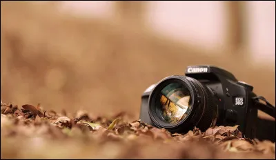 Parmi ces 4 photos, laquelle a été la première de l'Histoire ?