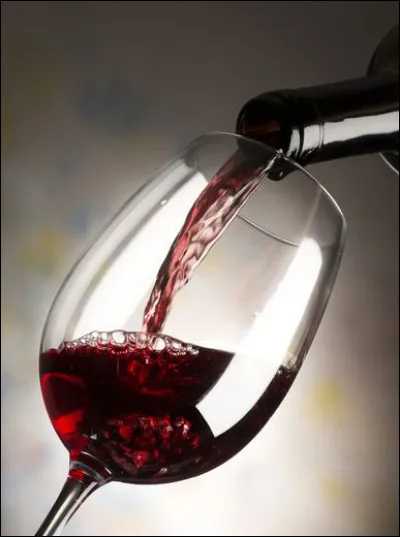 Que doit-on mettre dans son vin pour qu'il n'y ait pas d'eau dans le gaz ?