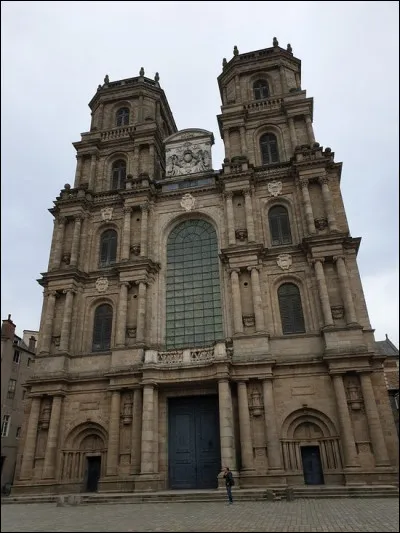 Ainsi que dans celle de Rennes :