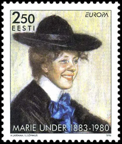 Vous reconnaîtrez (maintenant ?) cette Mme Under, estonienne qui a vécu près de 100 ans, parce qu'elle a ... (Complétez !)
