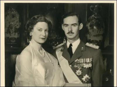 Quelle est la titulature de Joséphine-Charlotte de Belgique du 9 avril 1953 au 12 novembre 1964 ?