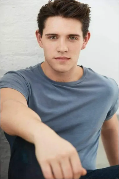 Qui a été le petit ami de Kevin ?