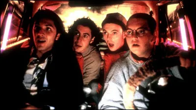 Quel groupe est à l'affiche du film musical "4 garçons dans le vent" ?