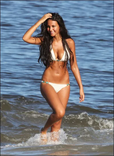 Qui est cette Michelle, actrice et mannequin britannique ?