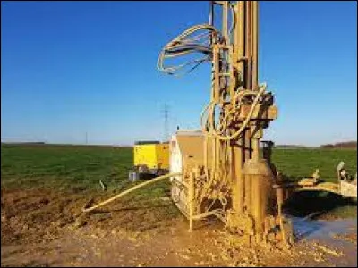 Que faut-il ajouter à "for" pour obtenir le nom de l'action qui consiste à creuser un trou dans la terre ?