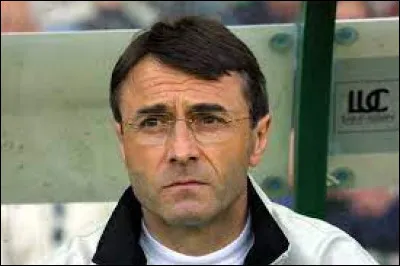 Quelle était la devise de Raynald Denoueix ?