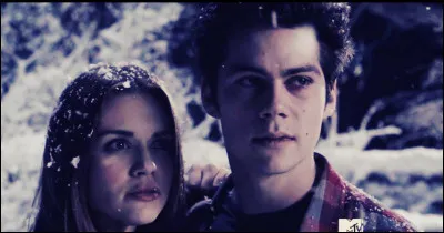 Combien de fautes vois-tu dans la phrase suivante ?
"I love the history between Stiles und Lydia on Teen Wolf."
