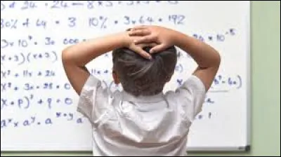 Le résultat de la multiplication "15 x 15" est-il égal à 205 ?