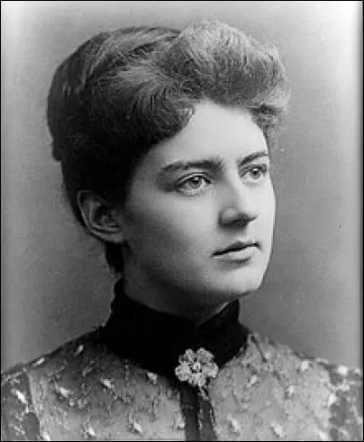 Combien d'années de différence Frances Cleveland avait-elle avec son mari ?