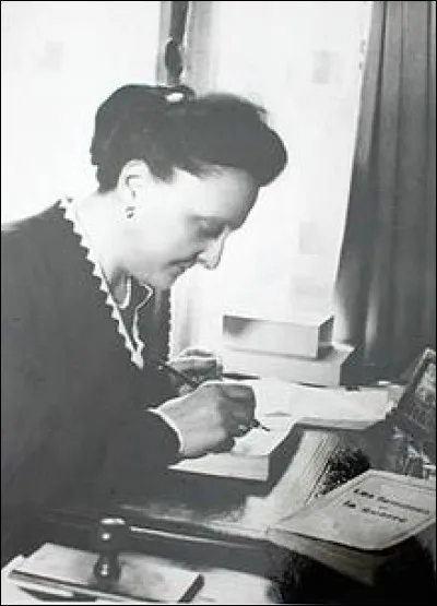 Quelles langues parle couramment Marguerite Lebrun ?