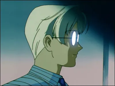 Qui se cache derrière cet homme ?