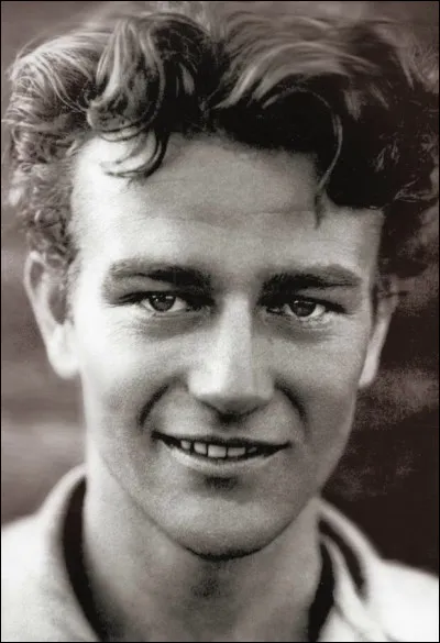 Sous quel nom Marion Morrison est-il connu ?