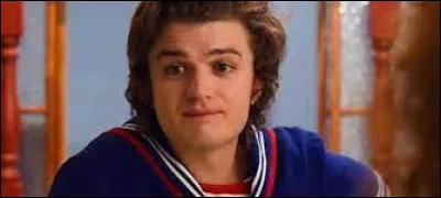 Où Steve travaille-t-il dans la saison 3, et avec qui ?