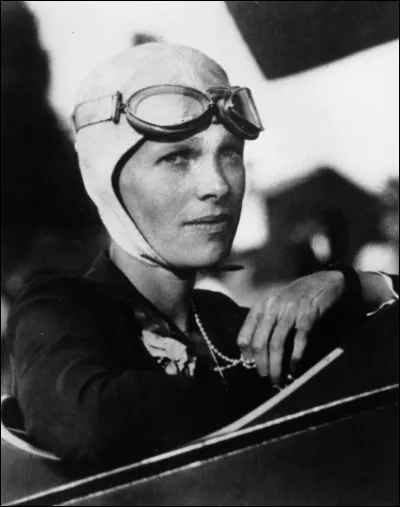 Quelle était la nationalité d'Amélia Earhart ?