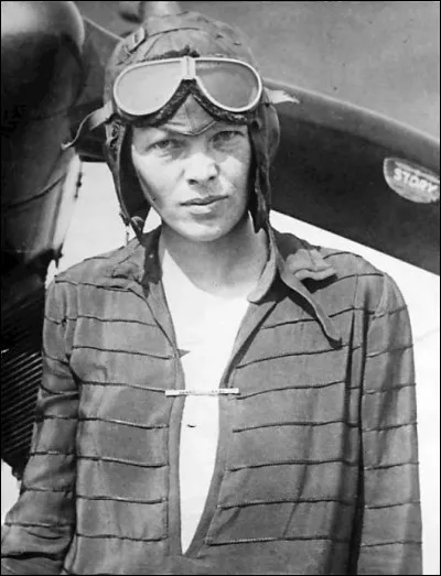 Amélia Earhart a été la première femme à traverser un océan en 1932, lequel ?