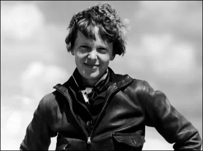 Amélia Earhart est la ... femme à recevoir sa licence de pilote :