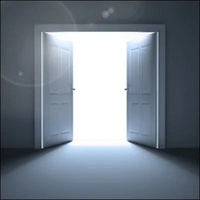 Tu es interrompu car la porte s'ouvre et tu découvres ton voisin, c'est en fait le bras droit de ton patron ! Que dis-tu ?