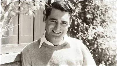 Sous quel nom Archibald Alexander Leach est-il connu ?