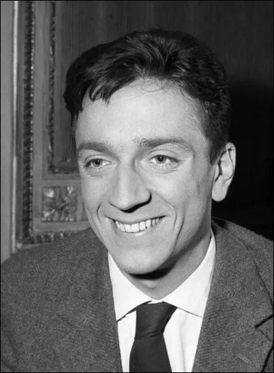 Sous quel nom Jean-Pierre Crochon est-il connu ?