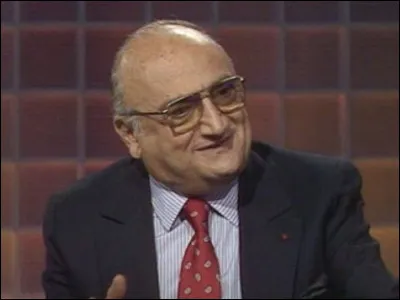 Sous quel nom Achod Malakian est-il connu ?