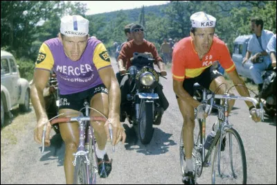 Ce coureur espagnol, ici aux côtés de Poulidor, a été à trois reprises - en 1965, 1966 et 1967 - le meilleur grimpeur du Tour :