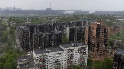 Actualité : Dans quelle ville ukrainienne le bataillon Azov s'était-il retranché ?