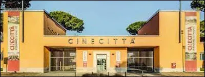 Personnalité : Lequel de ces réalisateurs n'est pas italien ?