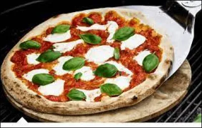 Gastronomie : Dans quelle ville italienne est née la pizza ?