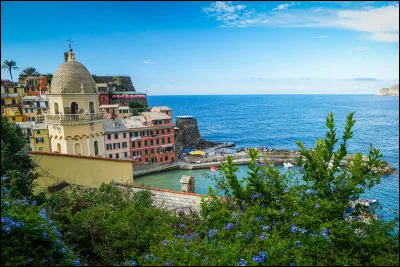 LItalie, la Tunisie et la Malaisie mutilisent chacune deux fois. Qui suis-je ?