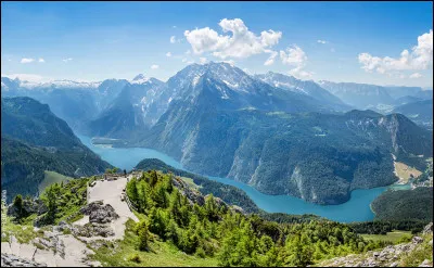 Géographie : Avec combien de pays l'Allemagne a-t-elle des frontières. "
